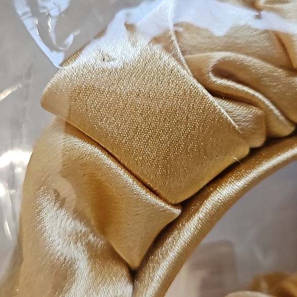 Bessney ruched ruffled Gold statin Headband ans Scrunchie. NWT - Picture 3 of 3
